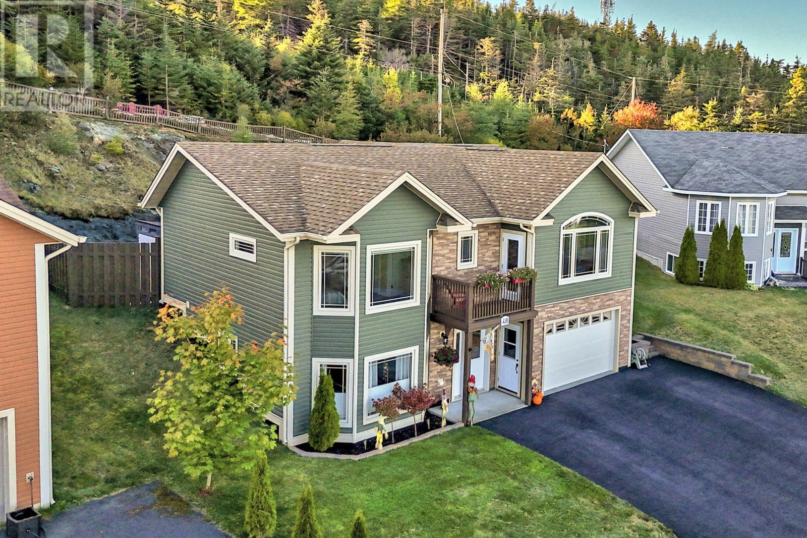 48 Badcock Blvd, Bay Roberts, NL A0A 1G0