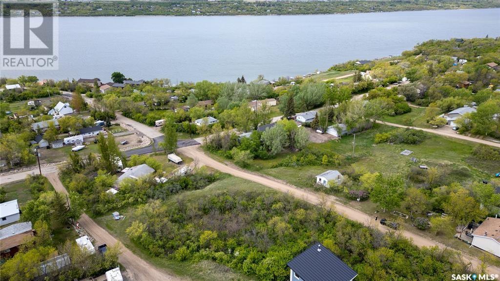 505 Idylewylde Ave, Saskatchewan Beach, SK S0G 4L0