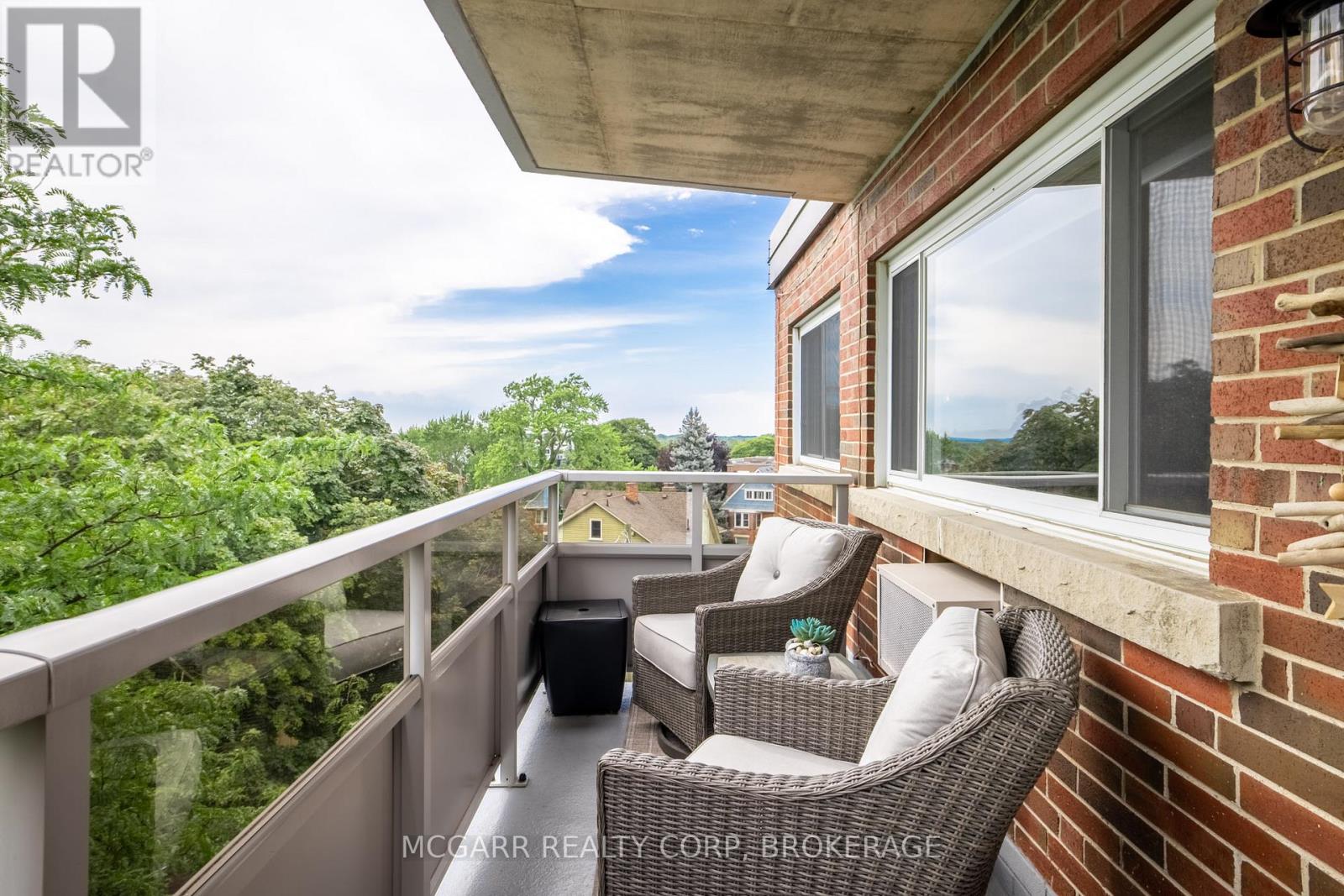 503 14 Norris Pl, St. Catharines, ON L2R 2W8