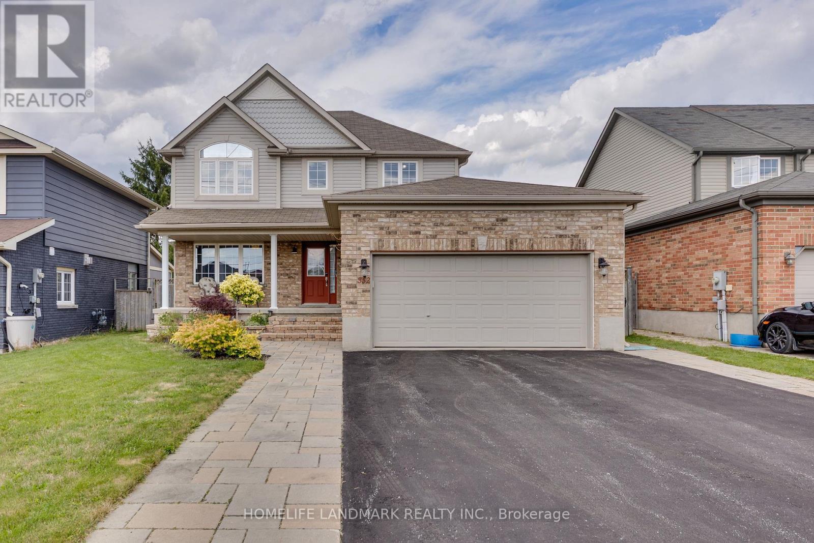 352 Georgian Dr, Barrie Georgian Drive, ON L4M 7B6