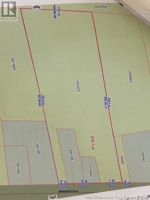 874 Riverside Dr, Bathurst, NB E2A 2M7