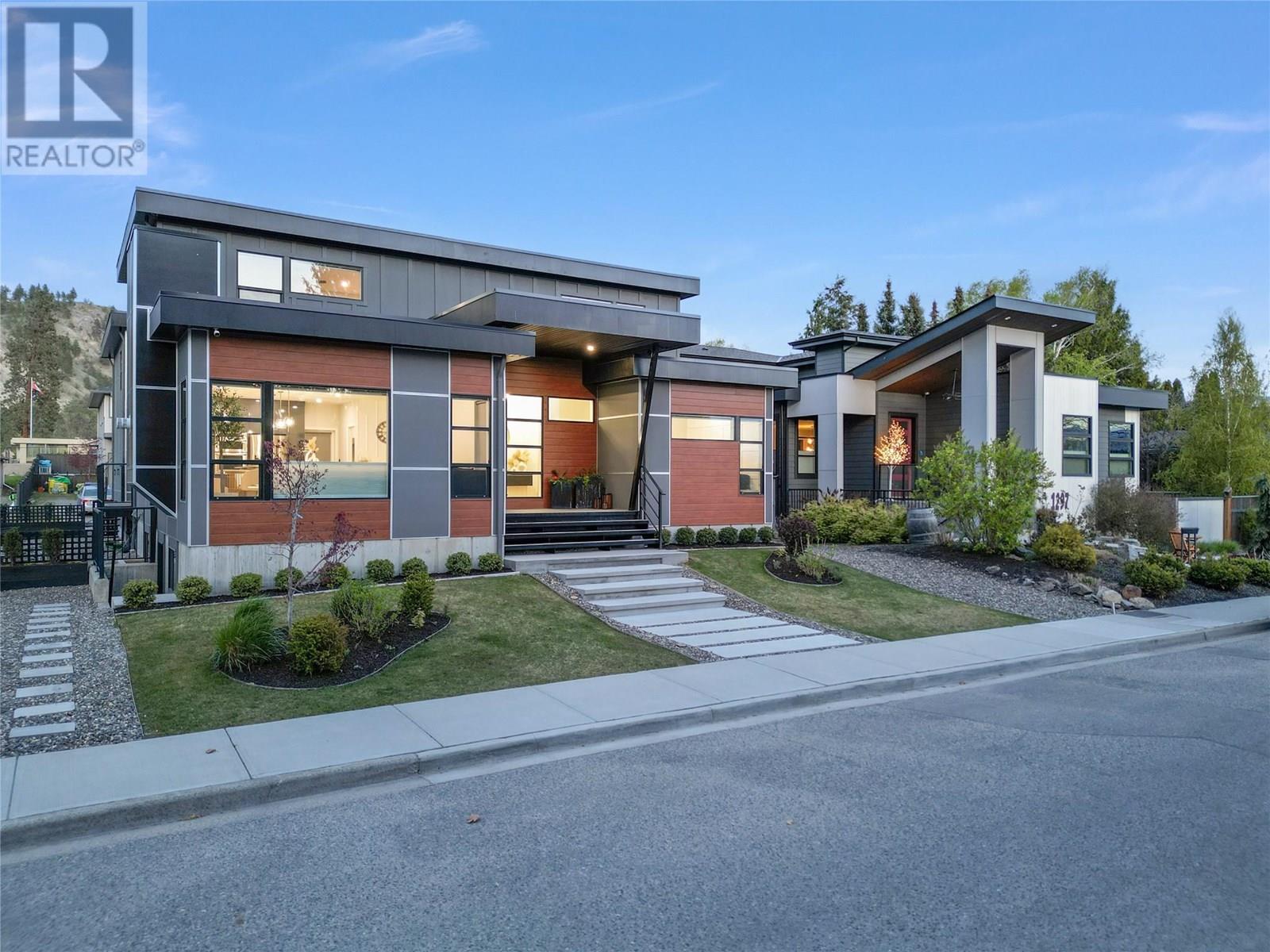 1291 Mountainview St, Kelowna, BC V1Y 4M9