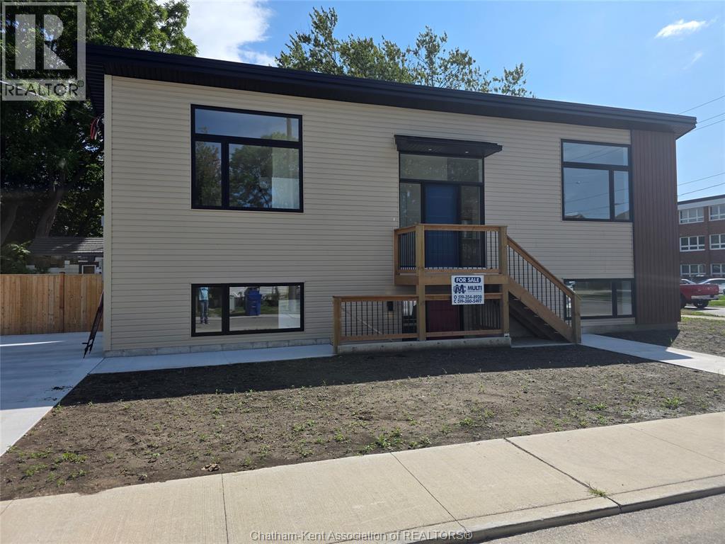 91 Adelaide St S, Chatham, ON N7M 4R4
