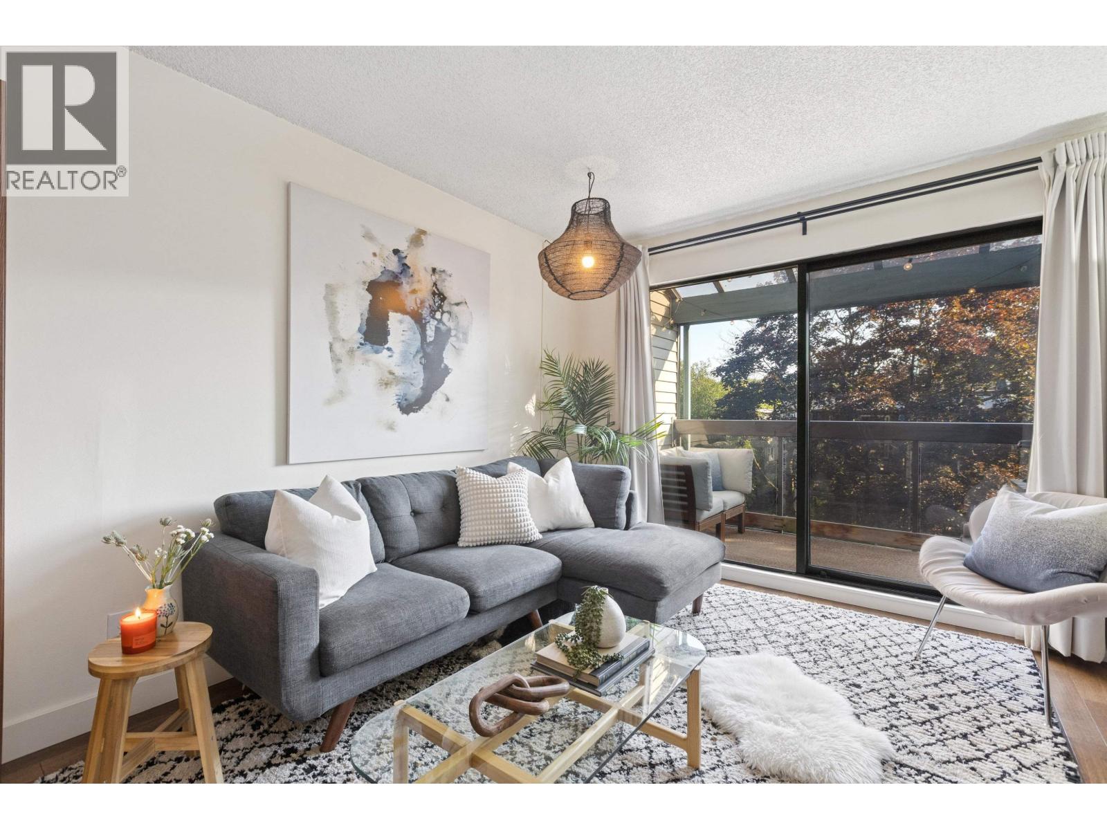 1422 E 3rd Avenue Unit 319, Vancouver, BC V5N 5R5