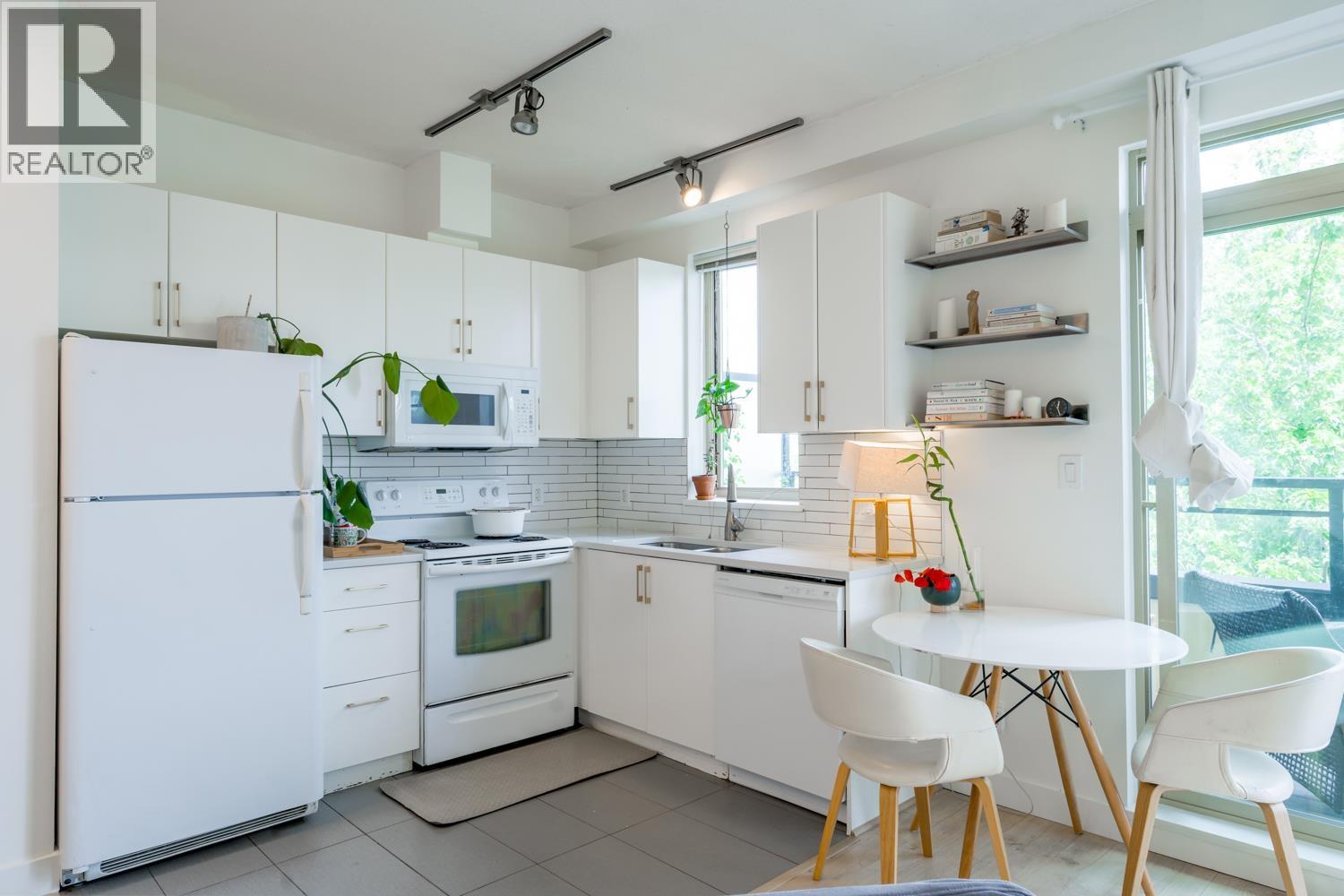 688 East 17th Avenue #ph1, Vancouver, BC V5V 0A8