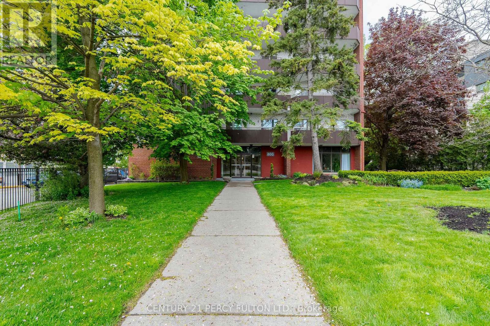 212 800 Kennedy Rd, Toronto, ON M1K 2C8