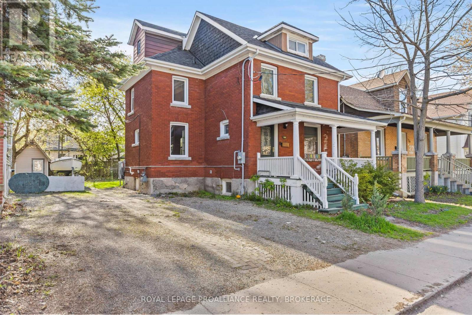 322 Collingwood St, Kingston, ON K7L 3Y2