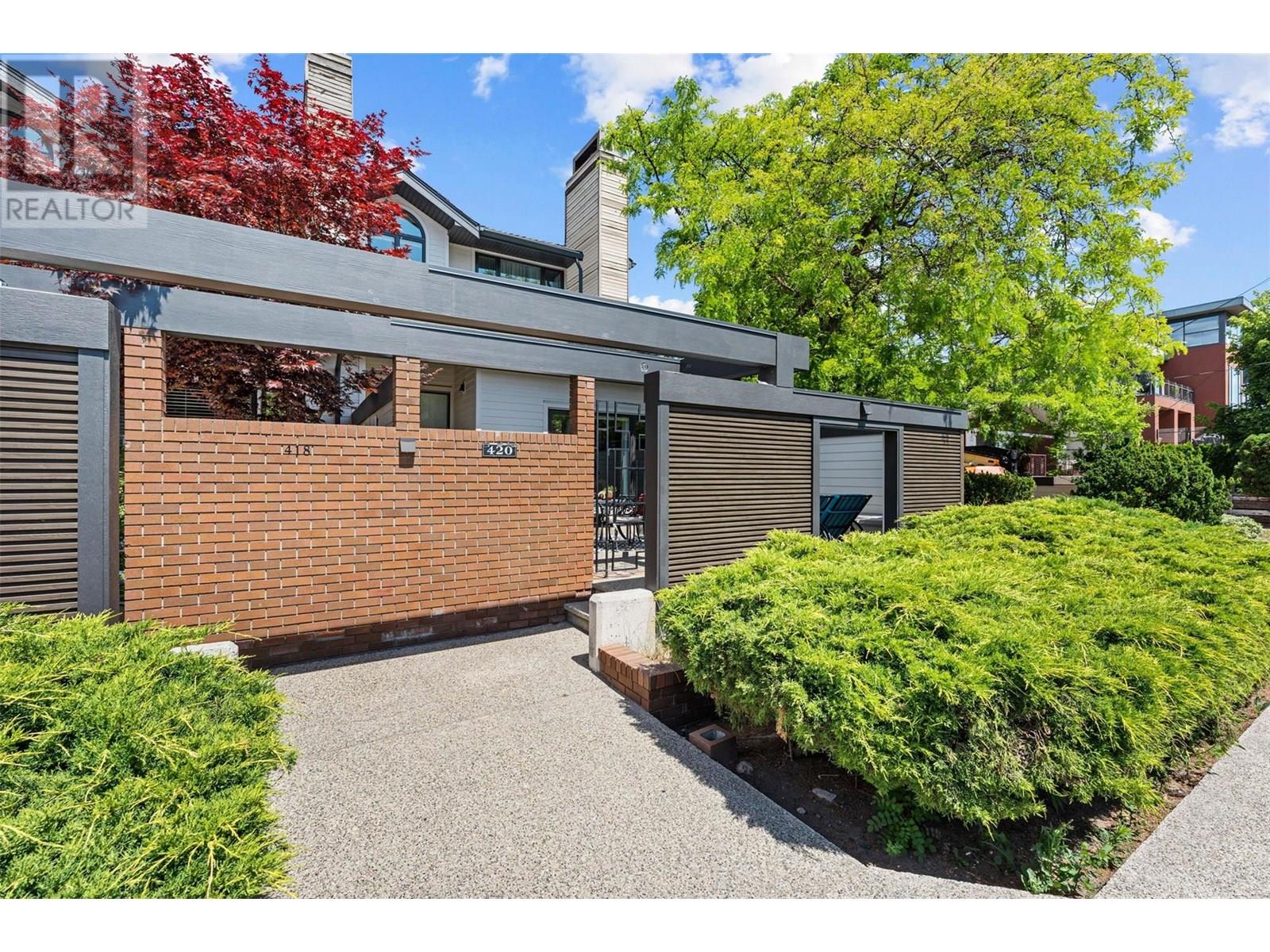 420 West Ave, Kelowna, BC V1Y 4Z2