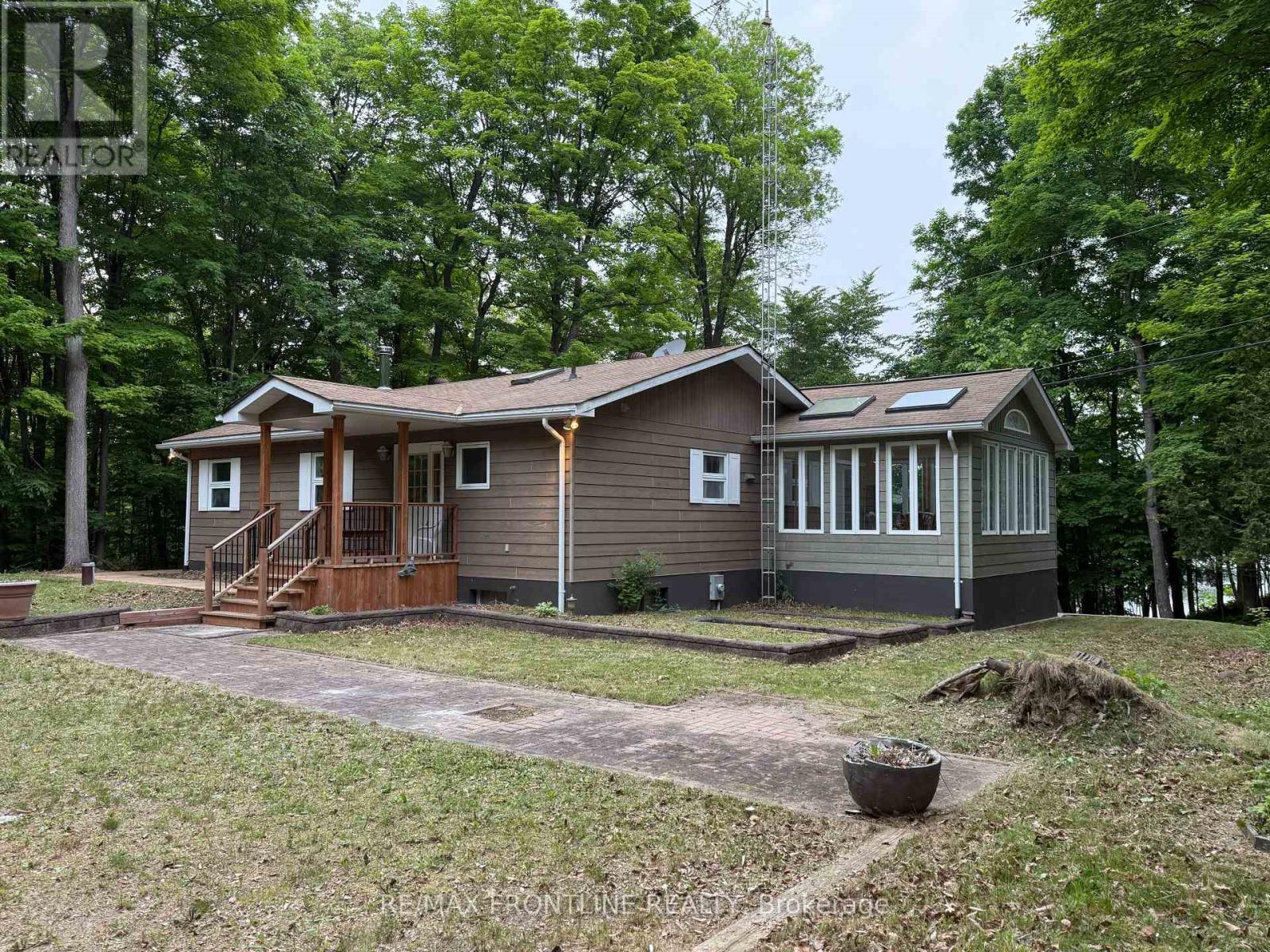 436 Miners Point Rd N, Tay Valley, ON K7H 3C5