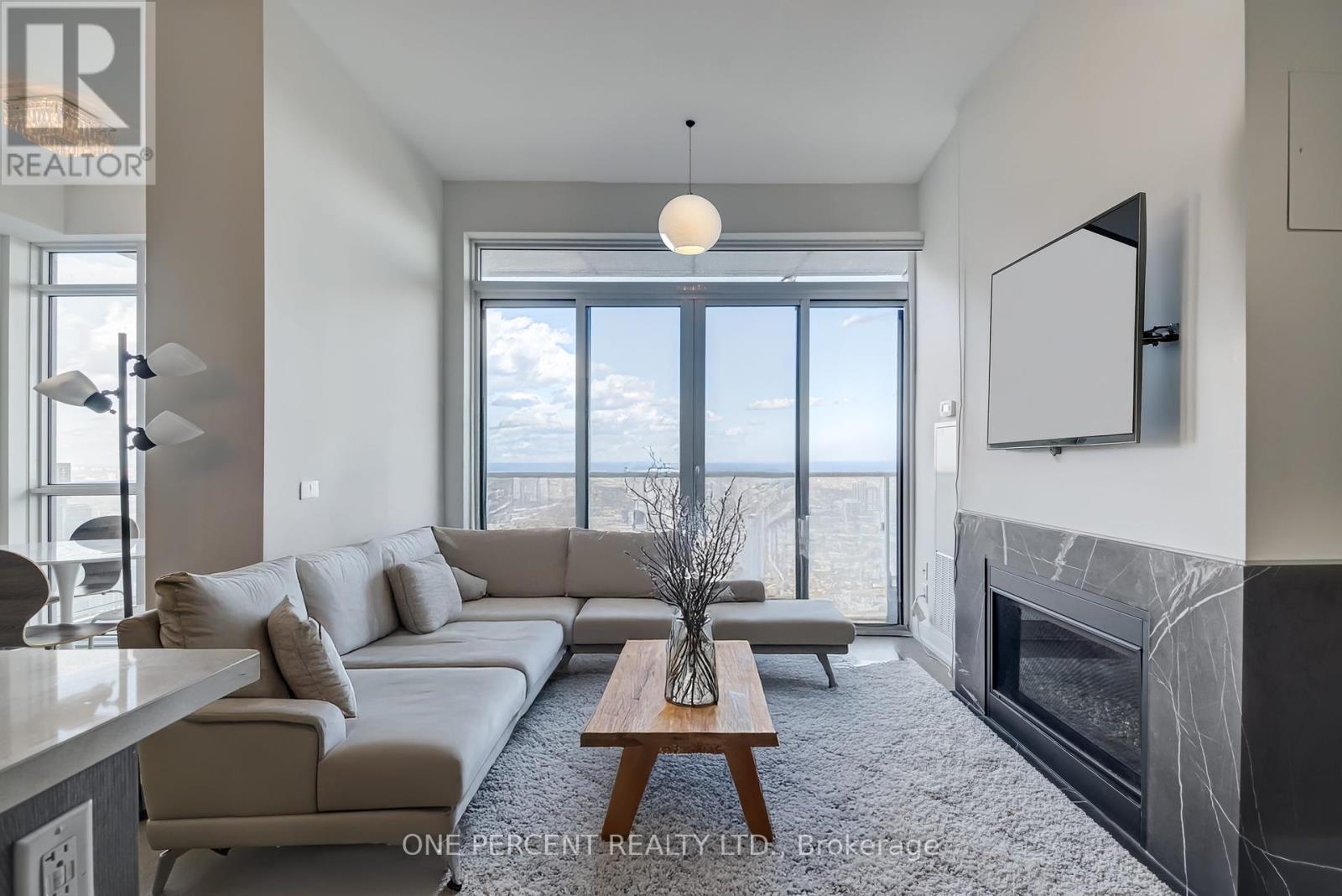 6108 7 Grenville St, Toronto Bay Street Corridor, ON M4Y 1A1