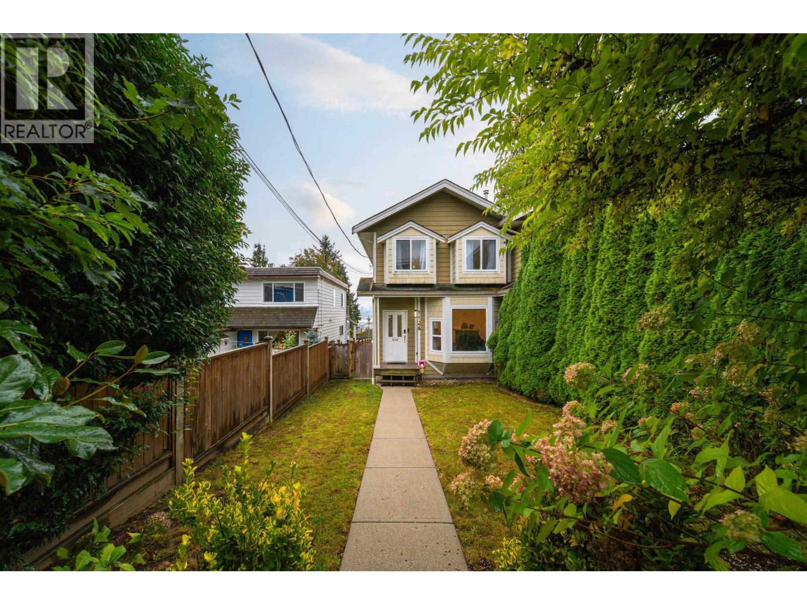 1126 Rochester Ave, Coquitlam, BC V3K 2X4