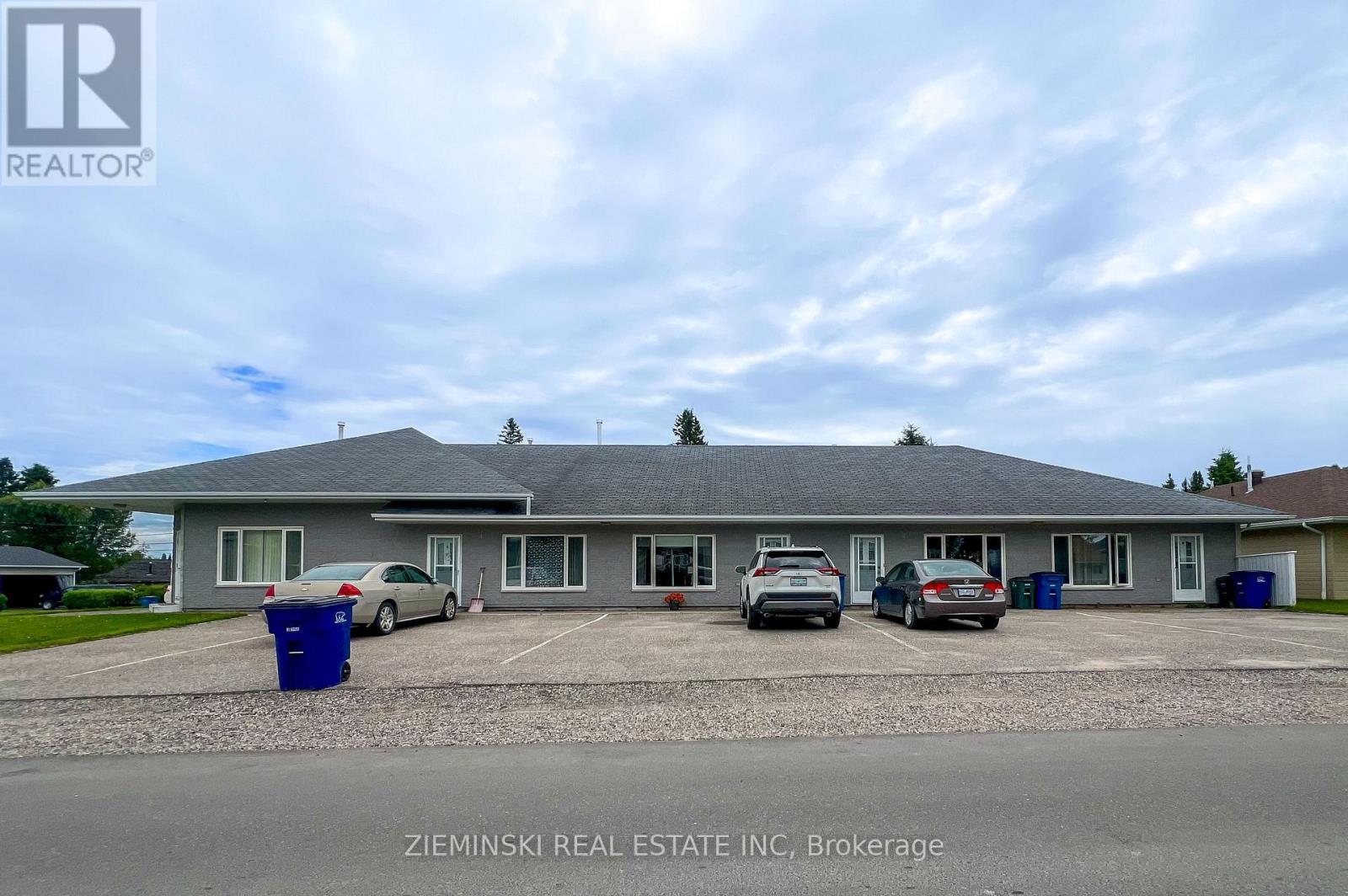 364 Eleventh Ave, Cochrane, ON P0L 1C0