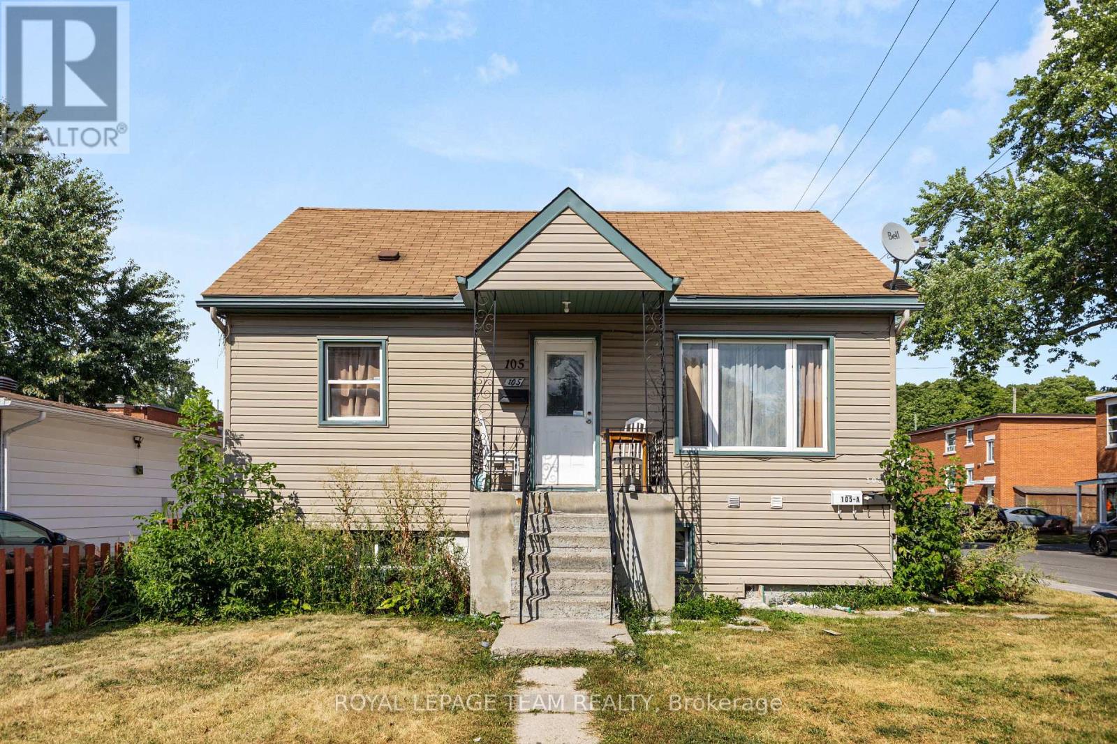 105 Jolliet Ave, Ottawa, ON K1L 5H1