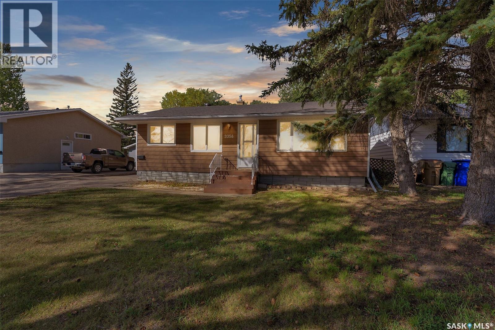 3356 Grant Rd, Regina, SK S4S 5H5