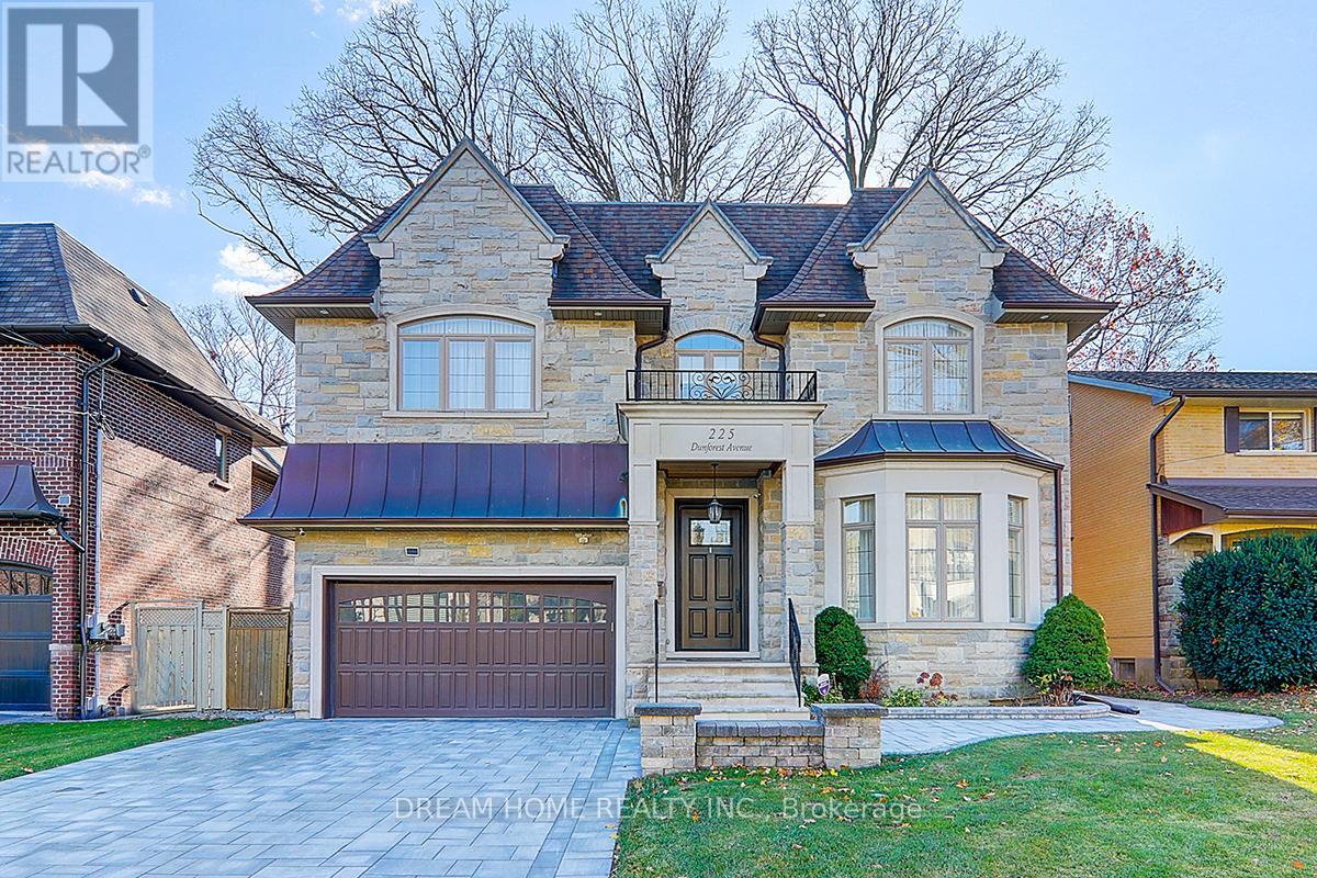 225 Dunforest Ave, Toronto, ON M2N 4J6