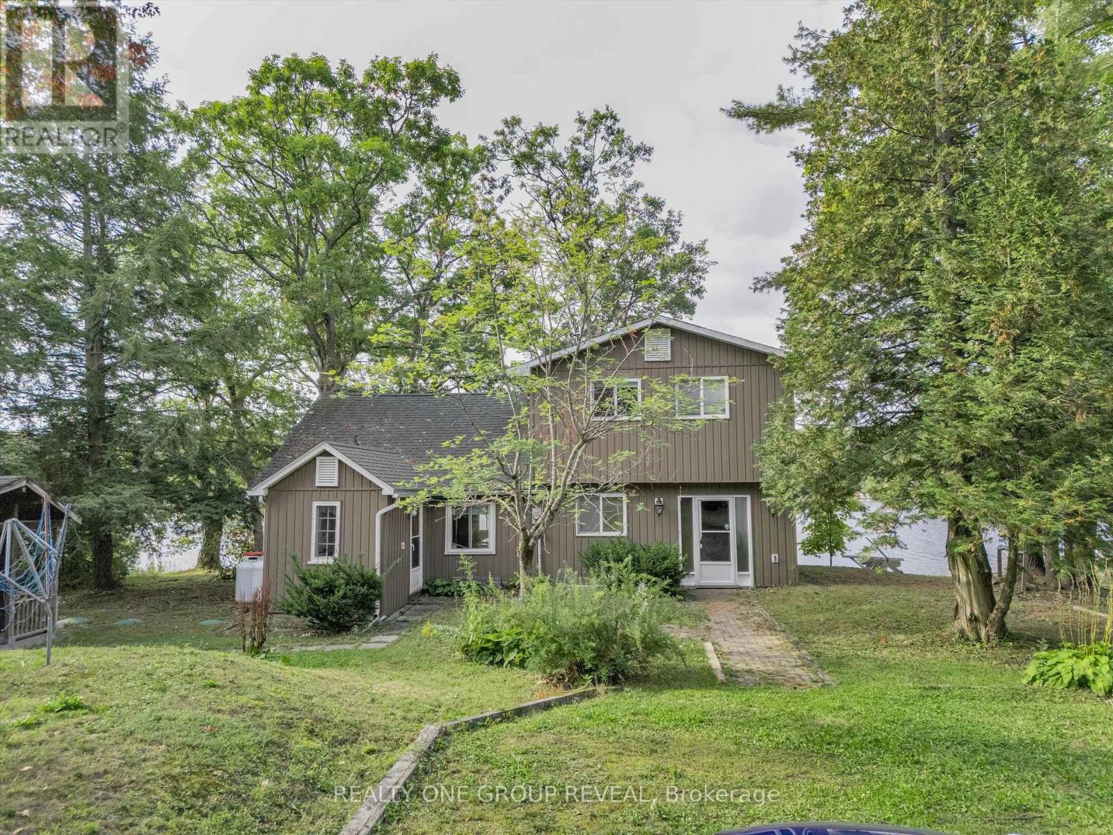 2 1067 River St, Muskoka Lakes Medora, ON L1L 0T1