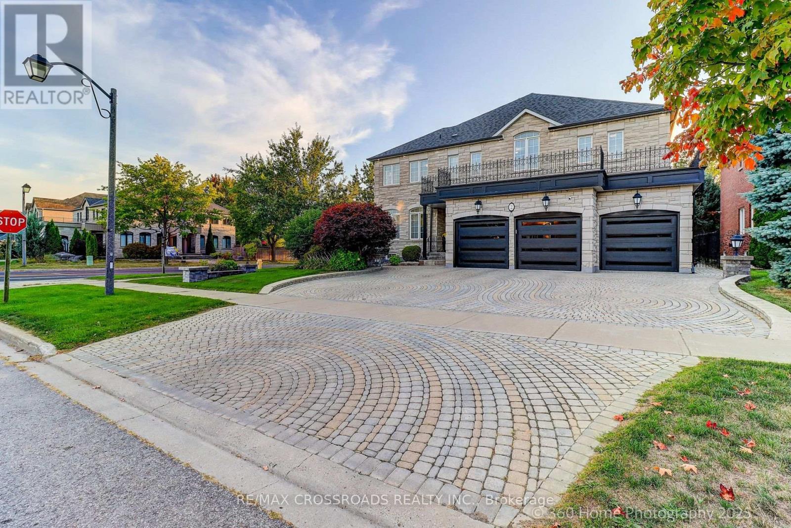 2 Mumberson Ct, Markham, ON L6C 1Y4