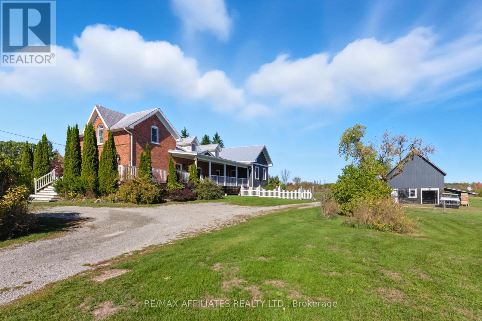 35 County Road Apt 1 Rd, Elizabethtown-kitley, ON K0E 1Y0