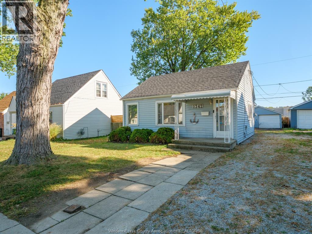 1242 Partington Ave, Windsor, ON N9B 2P4