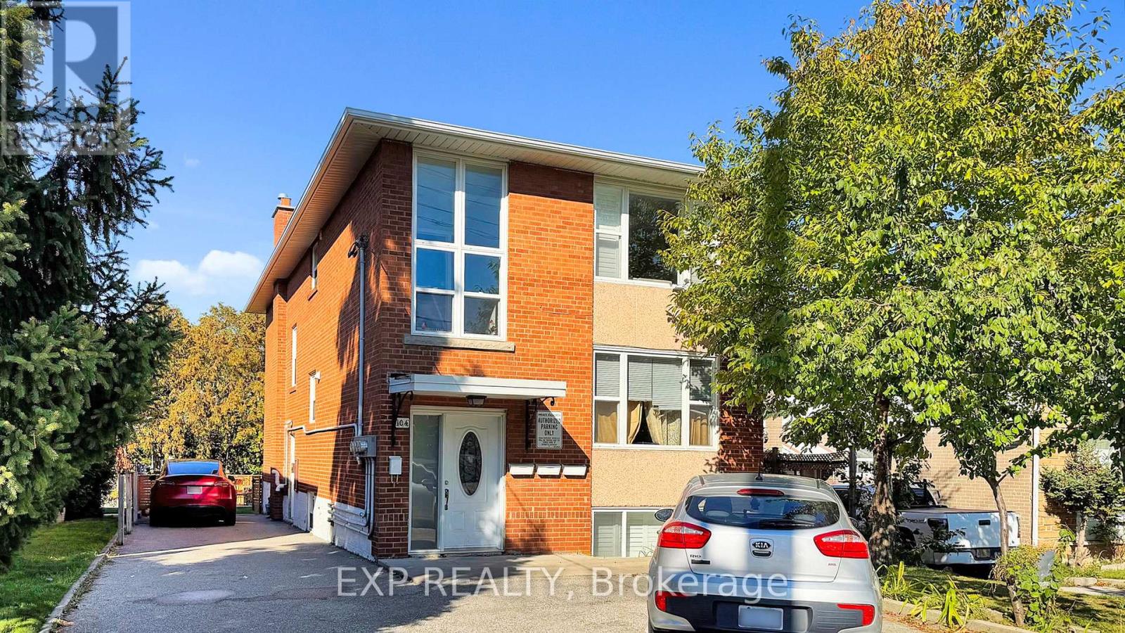 104 Dixon Rd N, Toronto, ON M9P 2L6