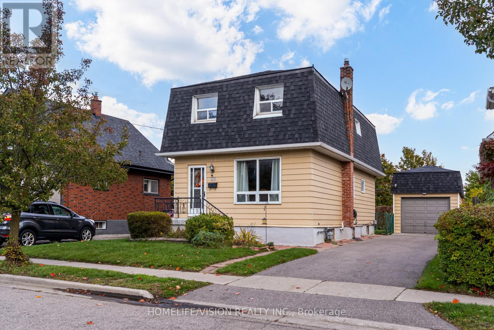103 Gladstone Ave, Oshawa, ON L1J 4E4