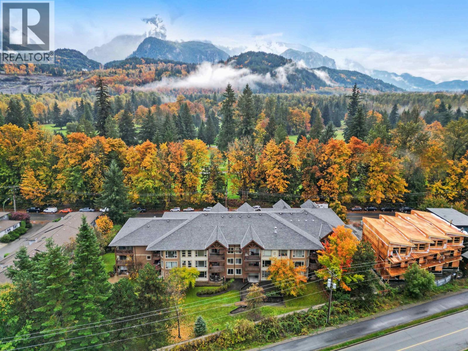 2323 Mamquam Road Unit 208, Squamish, BC V8B 0H9