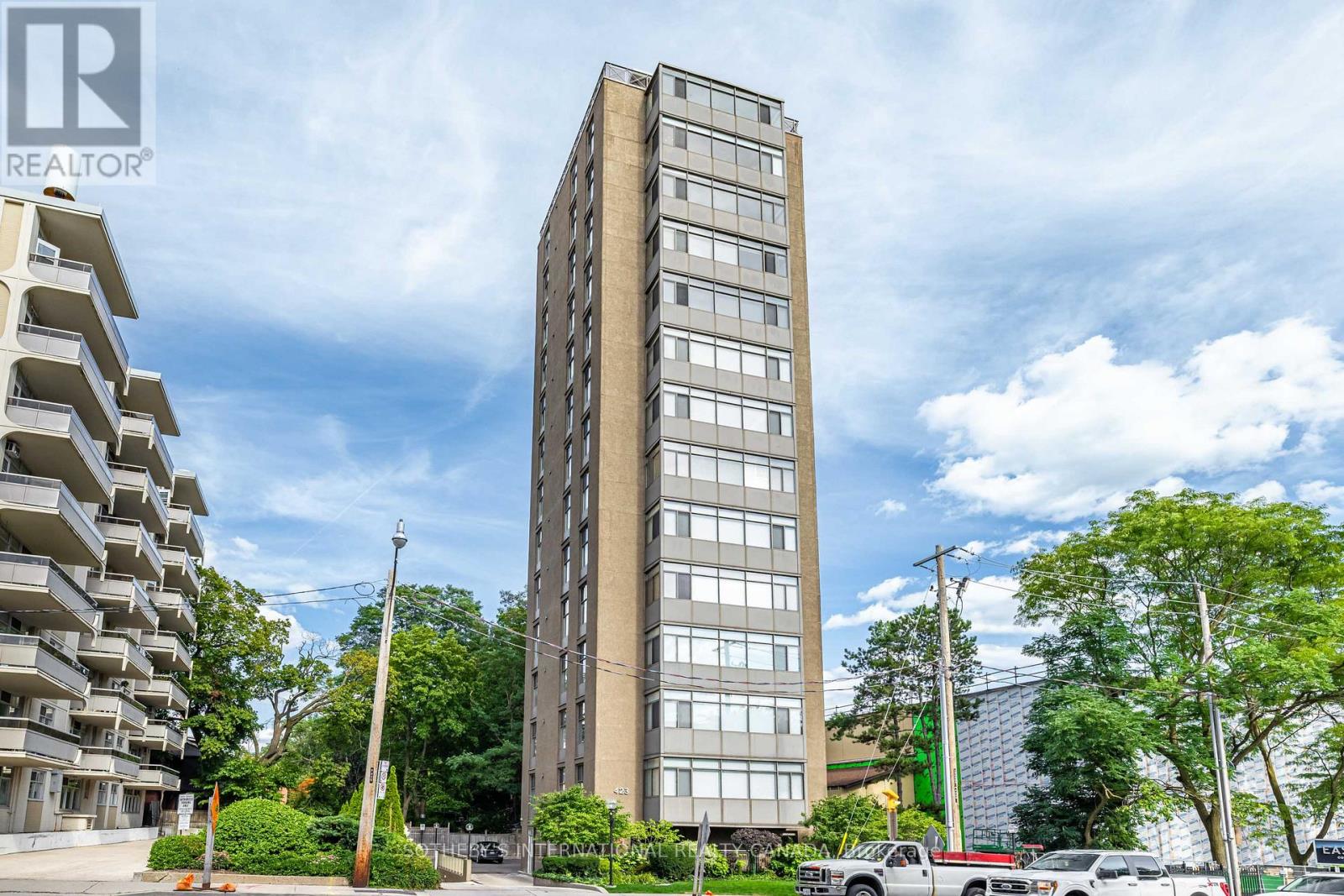 13 423 Avenue Rd, Toronto, ON M4V 2H7