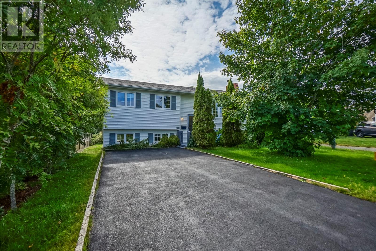 30 Hounsell Ave, Mount Pearl, NL A1N 2T8