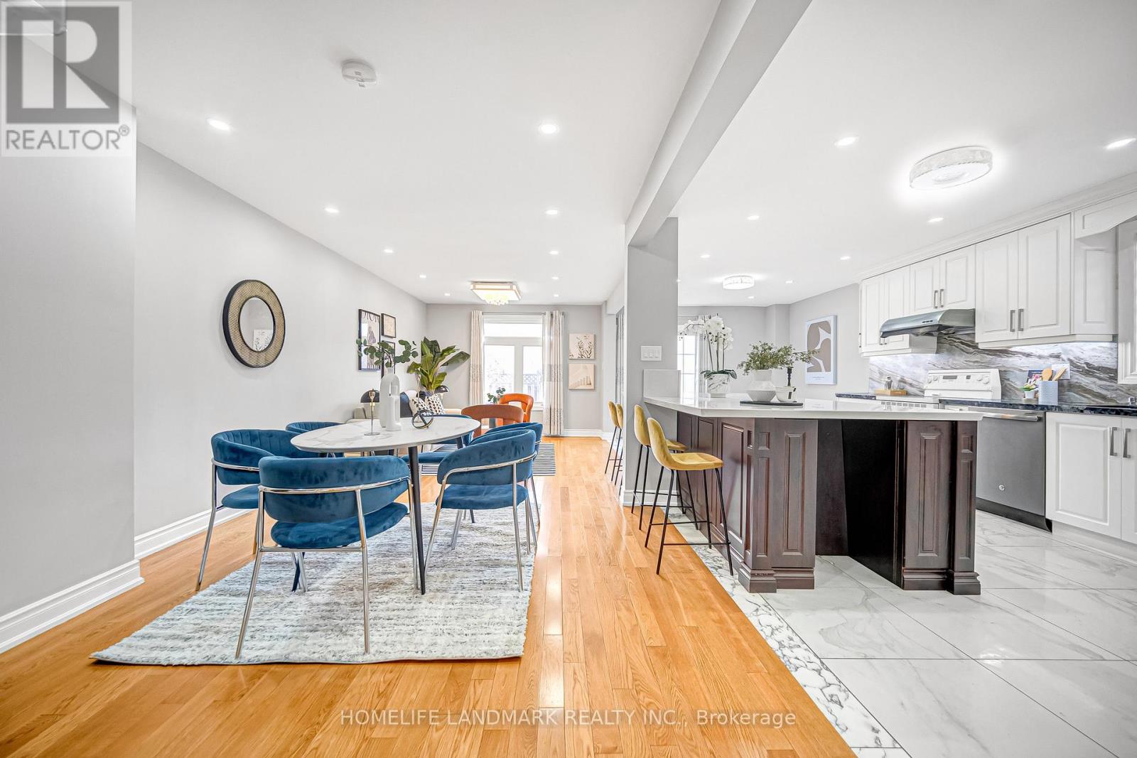 35 Mary Pearson Dr, Markham, ON L3S 2Y9