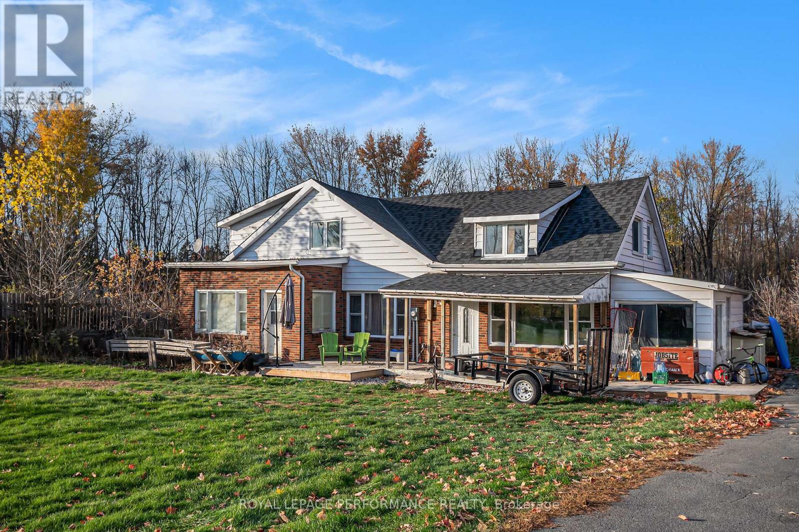 16015 County 2 Rd, South Stormont, ON K0C 1P0