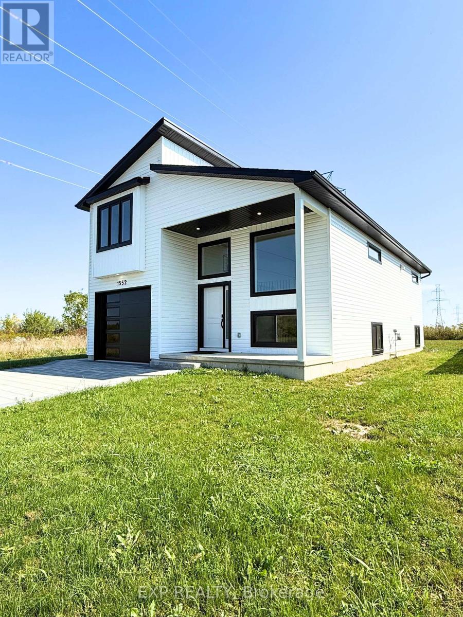 1552 Melwood Dr, St. Clair, ON N0N 1B0