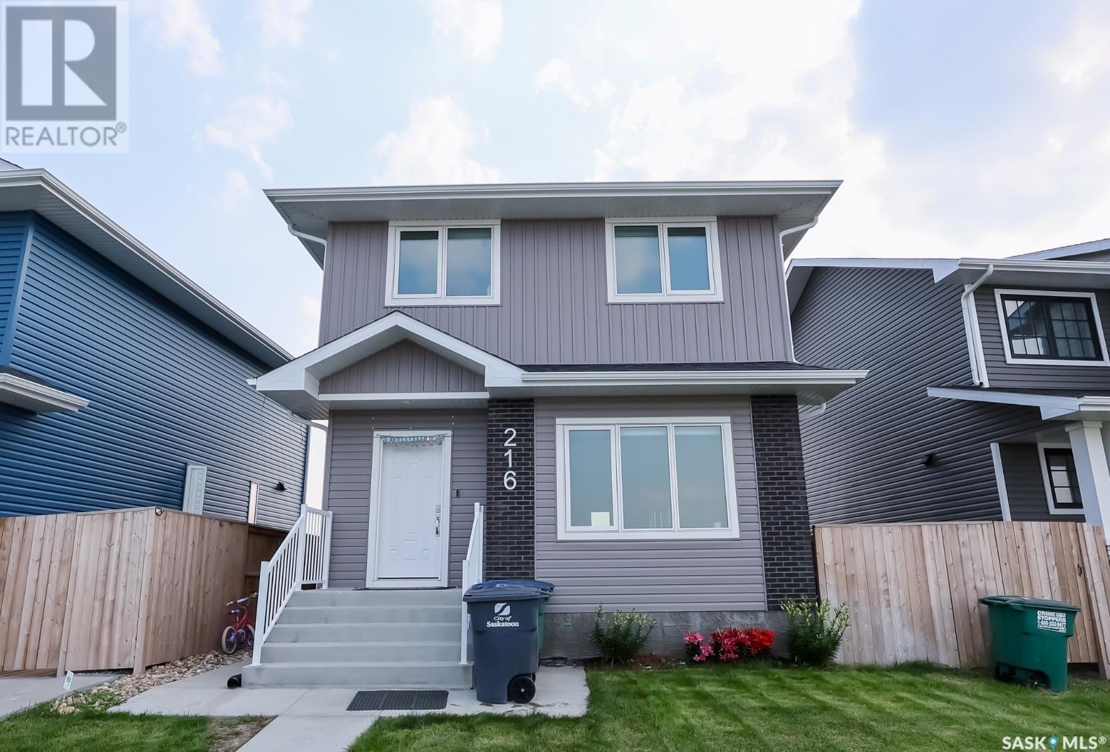 216 Rosewood Blvd E, Saskatoon, SK S7V 0X5