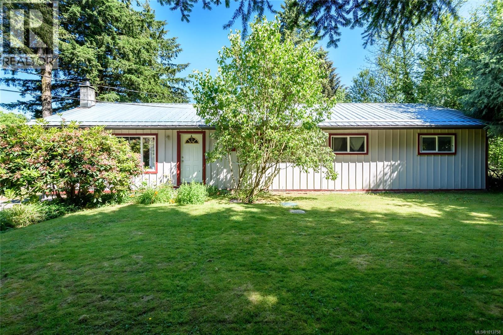 2030 Black Creek Rd, Black Creek, BC V9J 1G5