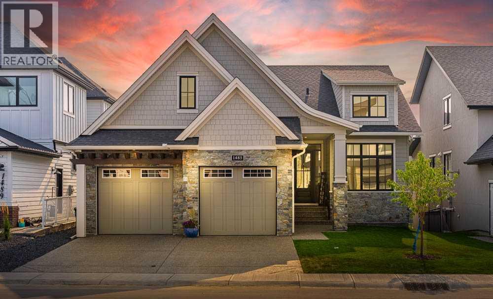 1485 Coopers Lndg SW, Airdrie, AB T4B 4K6
