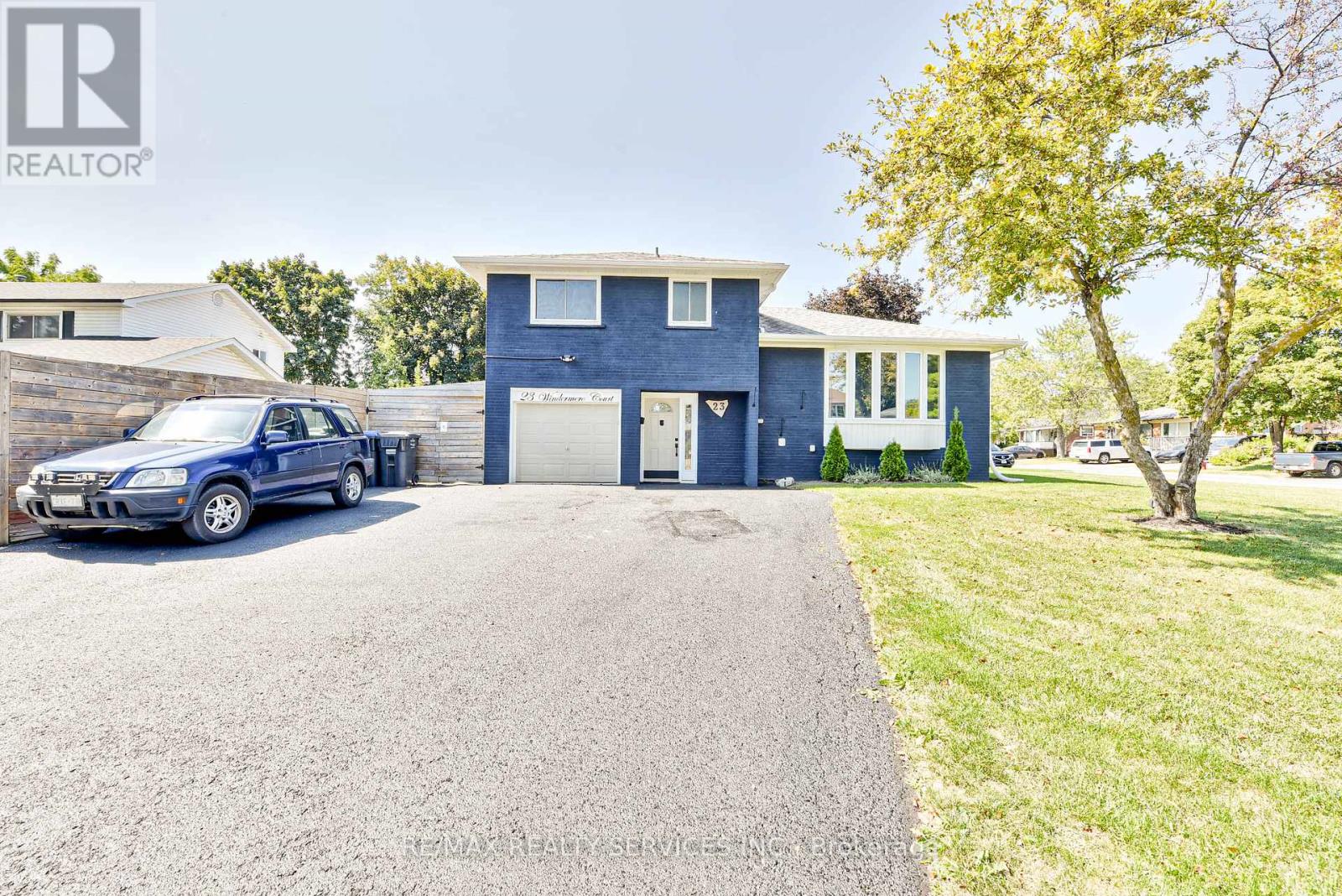 23 Windermere Ct, Brampton, ON L6X 2L5