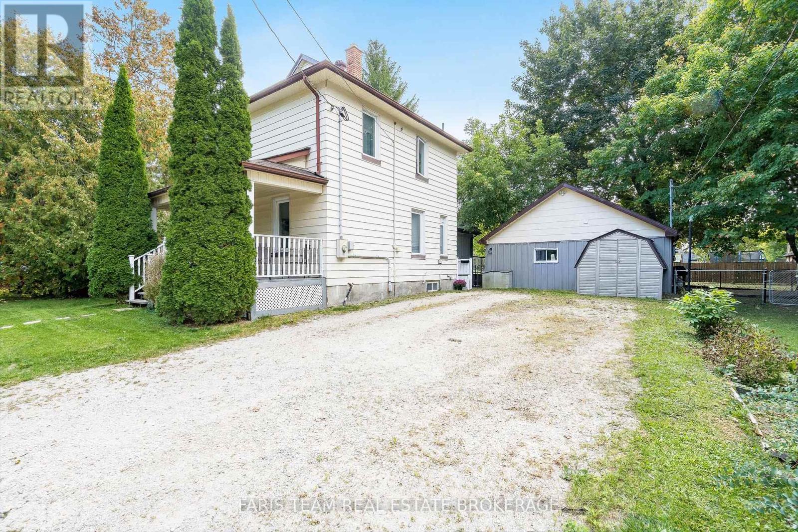 3 John Dr, Innisfil, ON L0L 1L0