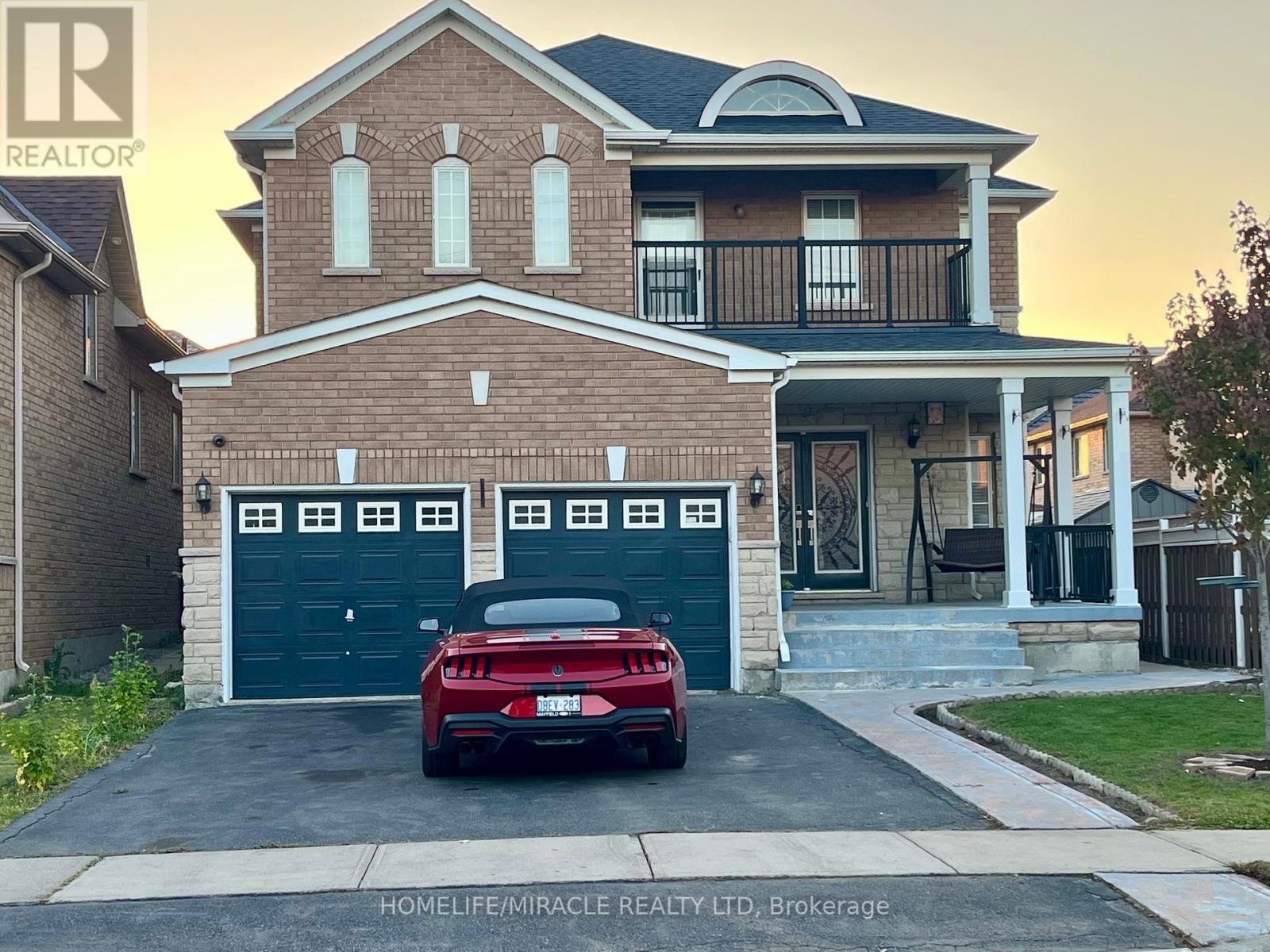 24 Roundstone Dr, Brampton Credit Valley, ON L6X 0K7