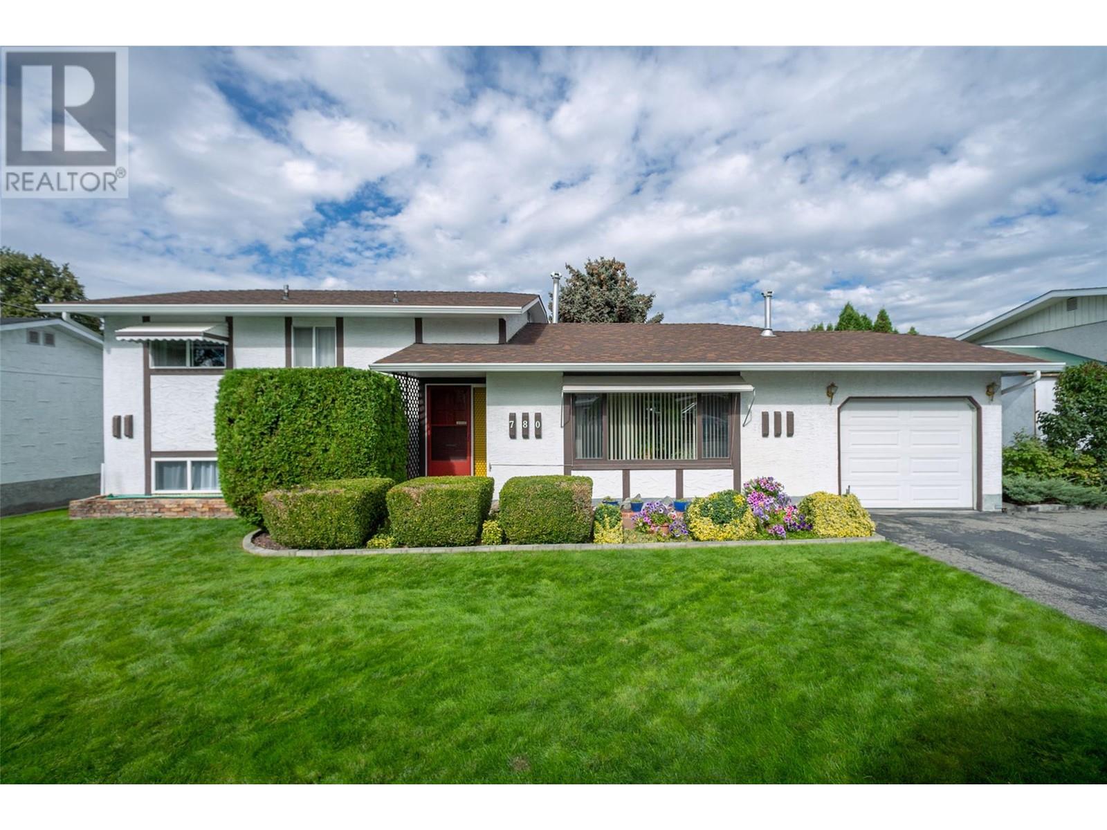 780 Dundee Rd, Kelowna, BC V1X 1R4