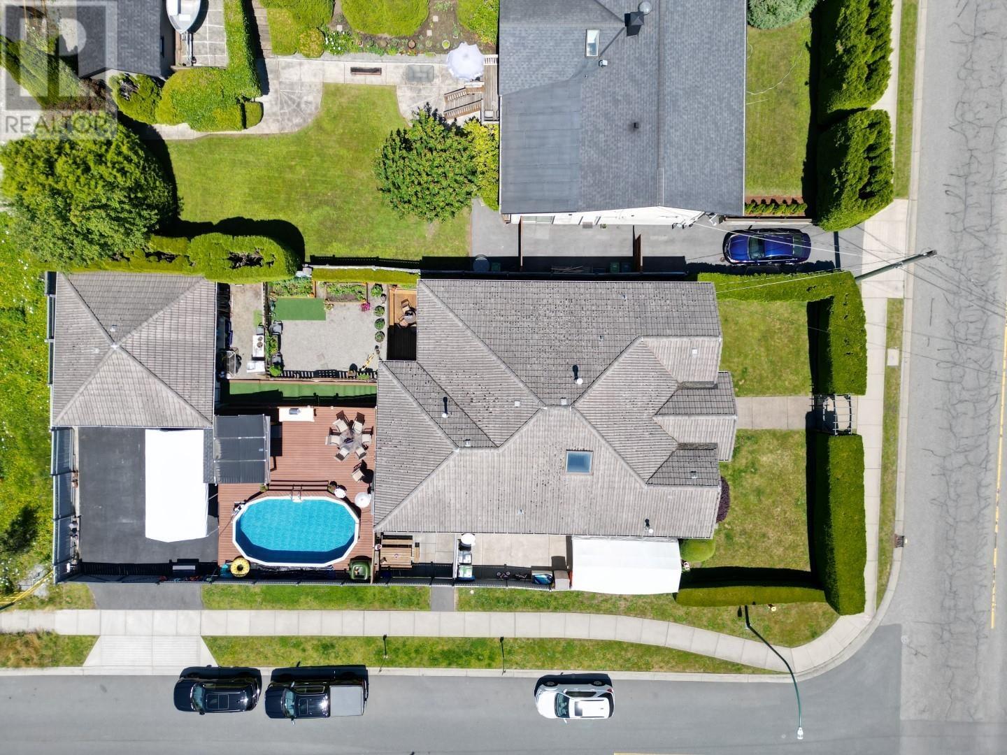 306 Marmont St, Coquitlam, BC V3K 4R1