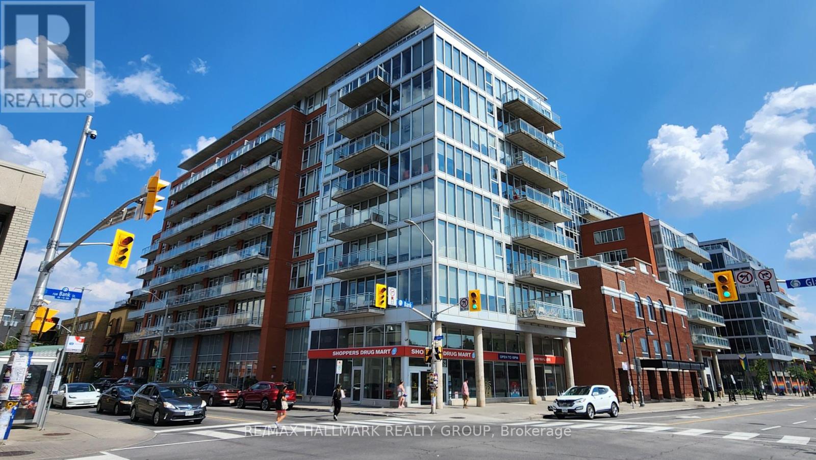 228 354 Gladstone Ave, Ottawa, ON K2P 0R4