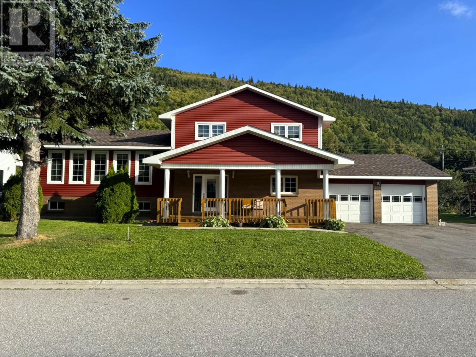 12 Mountain Vale Park, Steady Brook, NL A2H 2N2