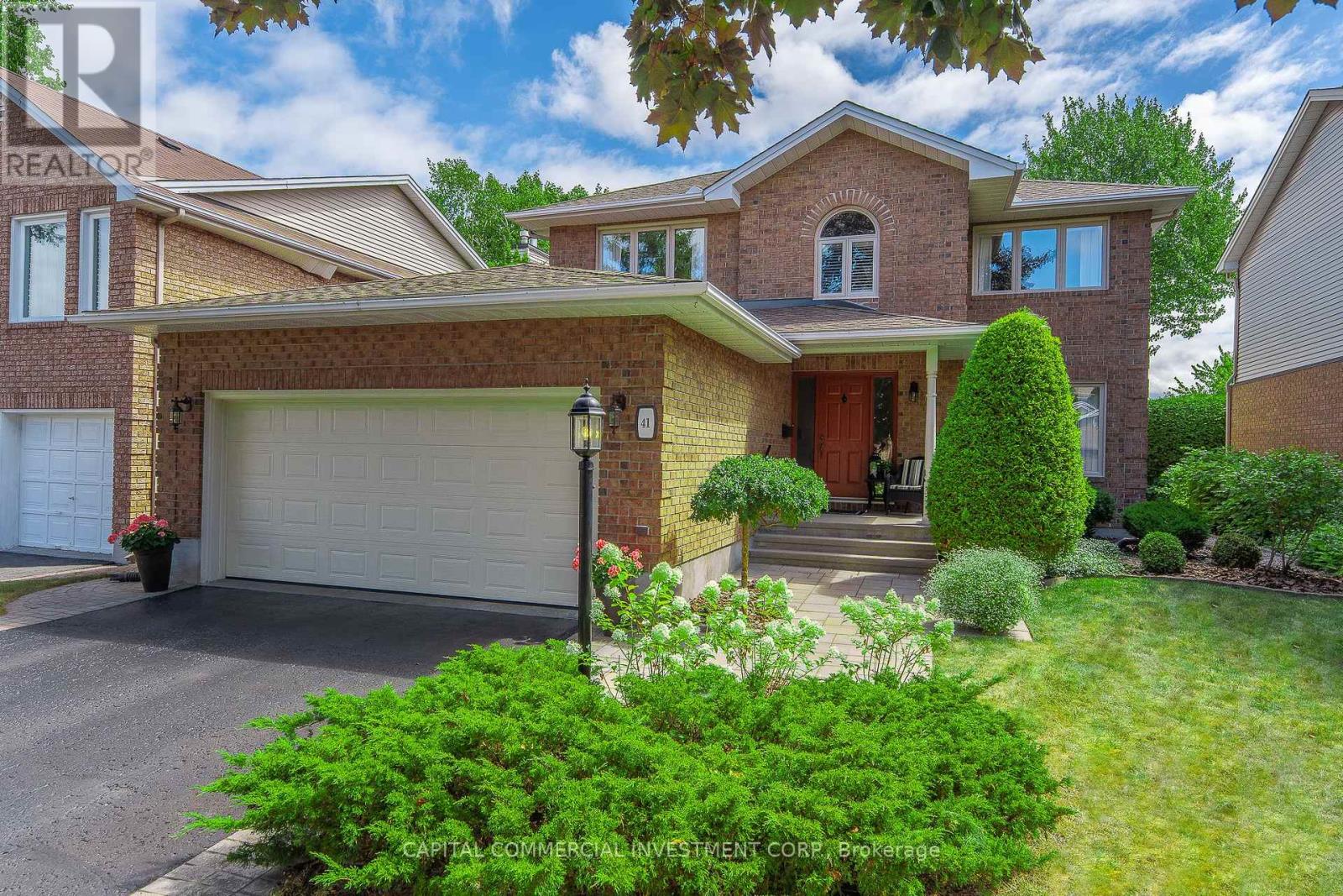 41 Tower Hill Cres, Ottawa, ON K2M 1R5