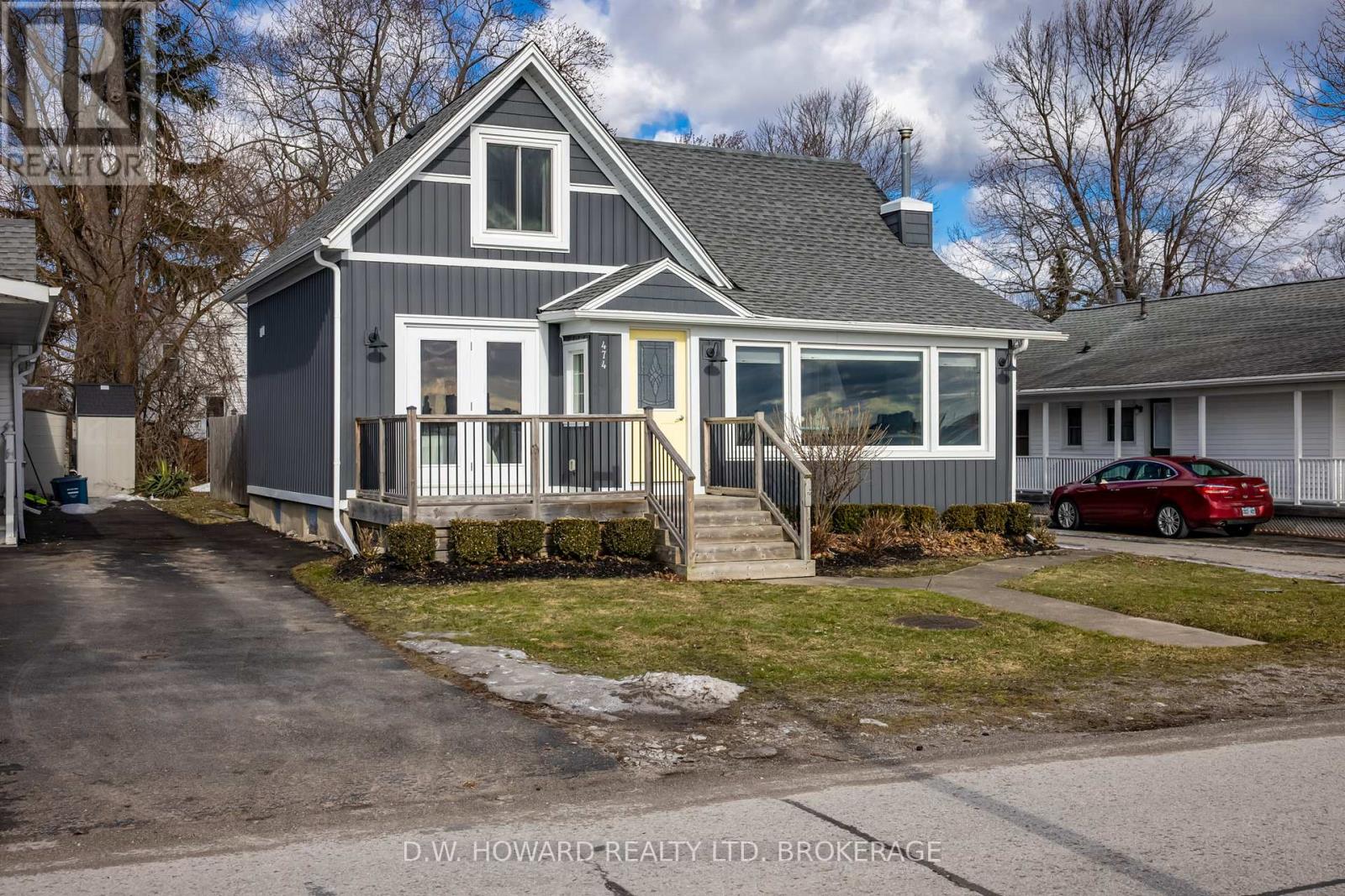 474 Lakeshore Rd, Fort Erie, ON L2A 1C6