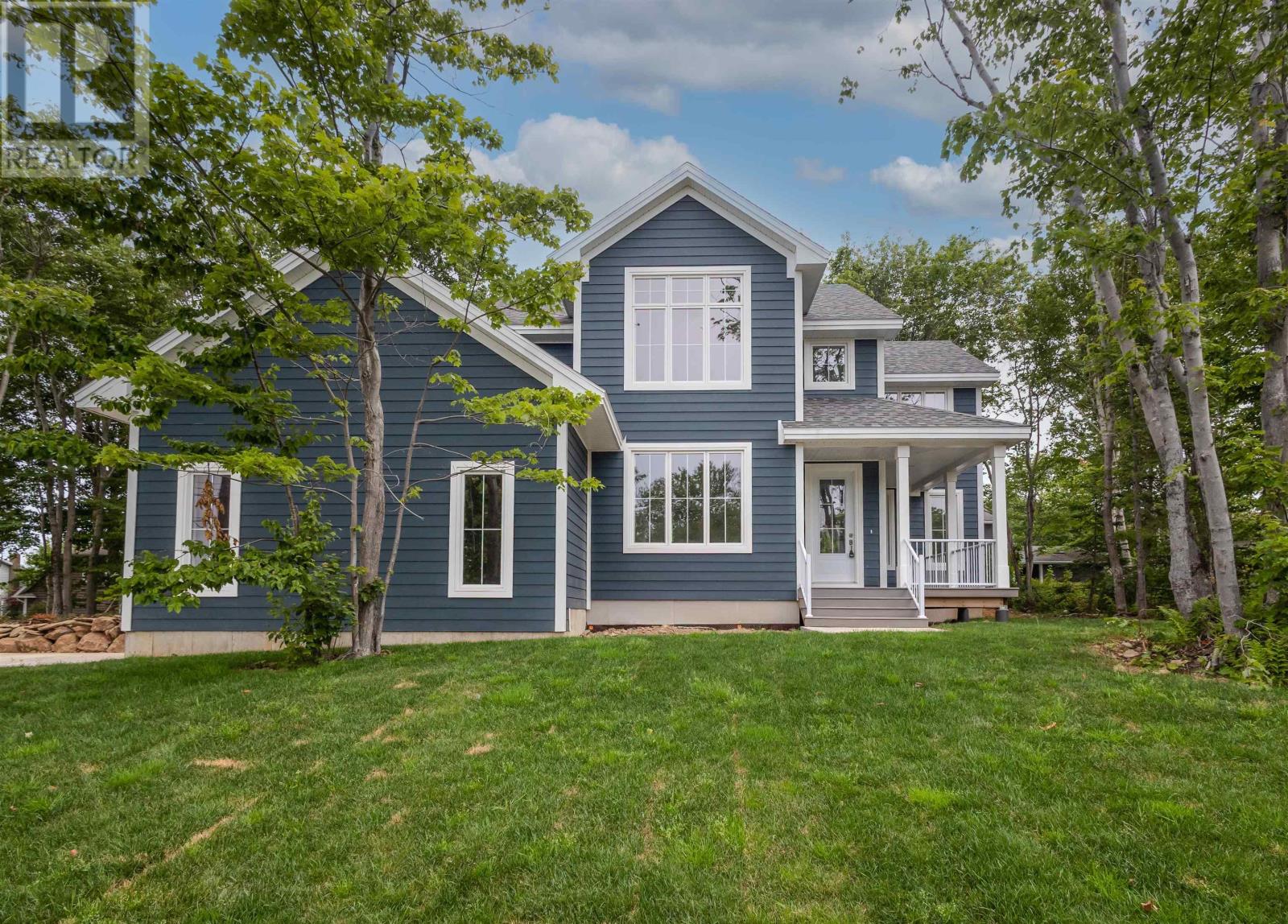 271 Fatima Dr, Sydney River, NS B1S 3L4