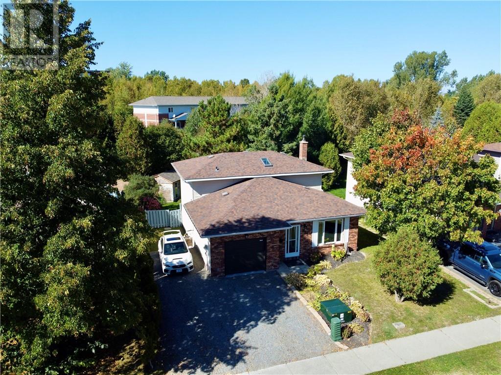373 Third Ave, Greater Sudbury, ON P3B 4C2