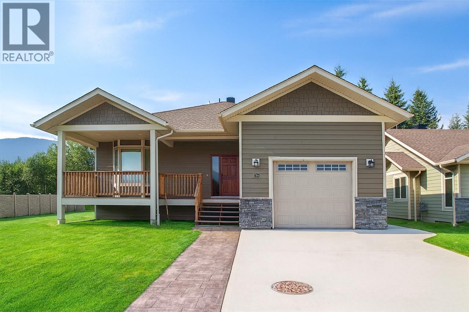 52 Blackberry St, Kitimat, BC V8C 0A6
