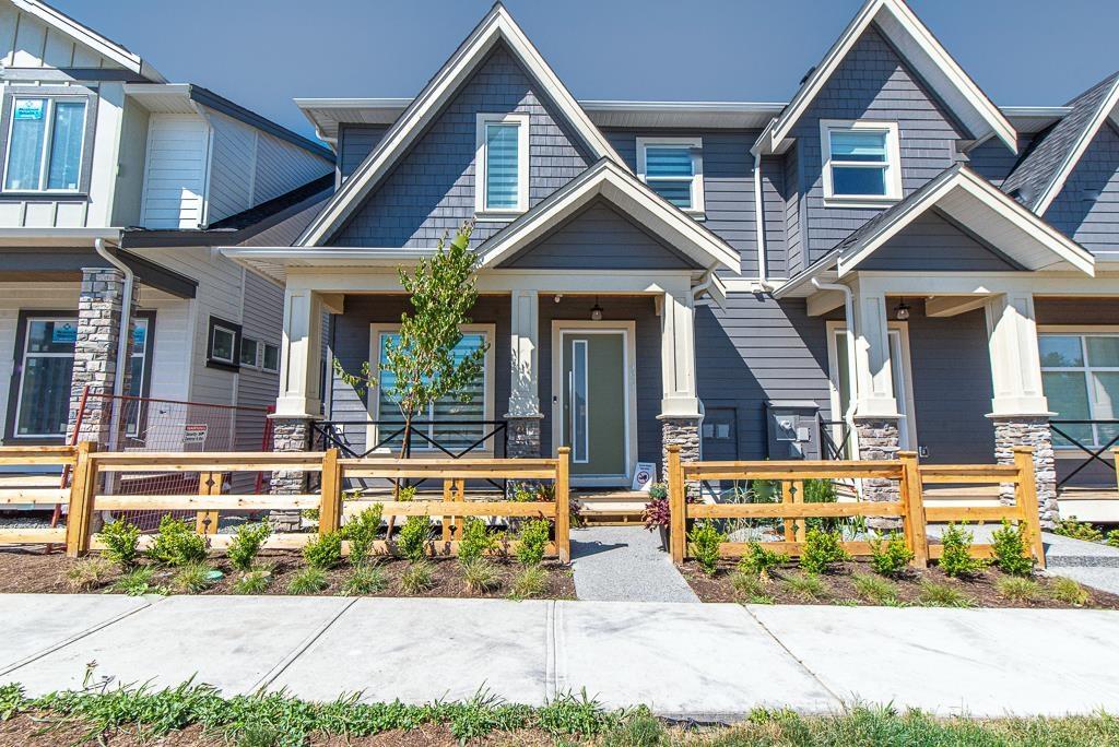 196 Street Unit 7424, Langley, BC V2Y 3R7