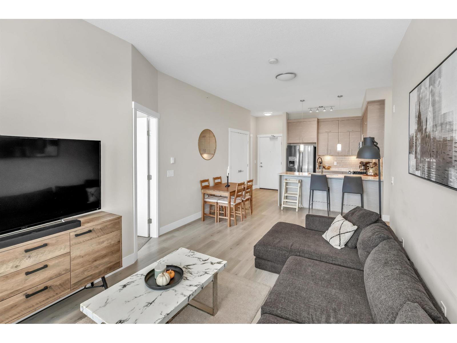 2120 Gladwin Road Unit 408, Abbotsford, BC V2S 0L7