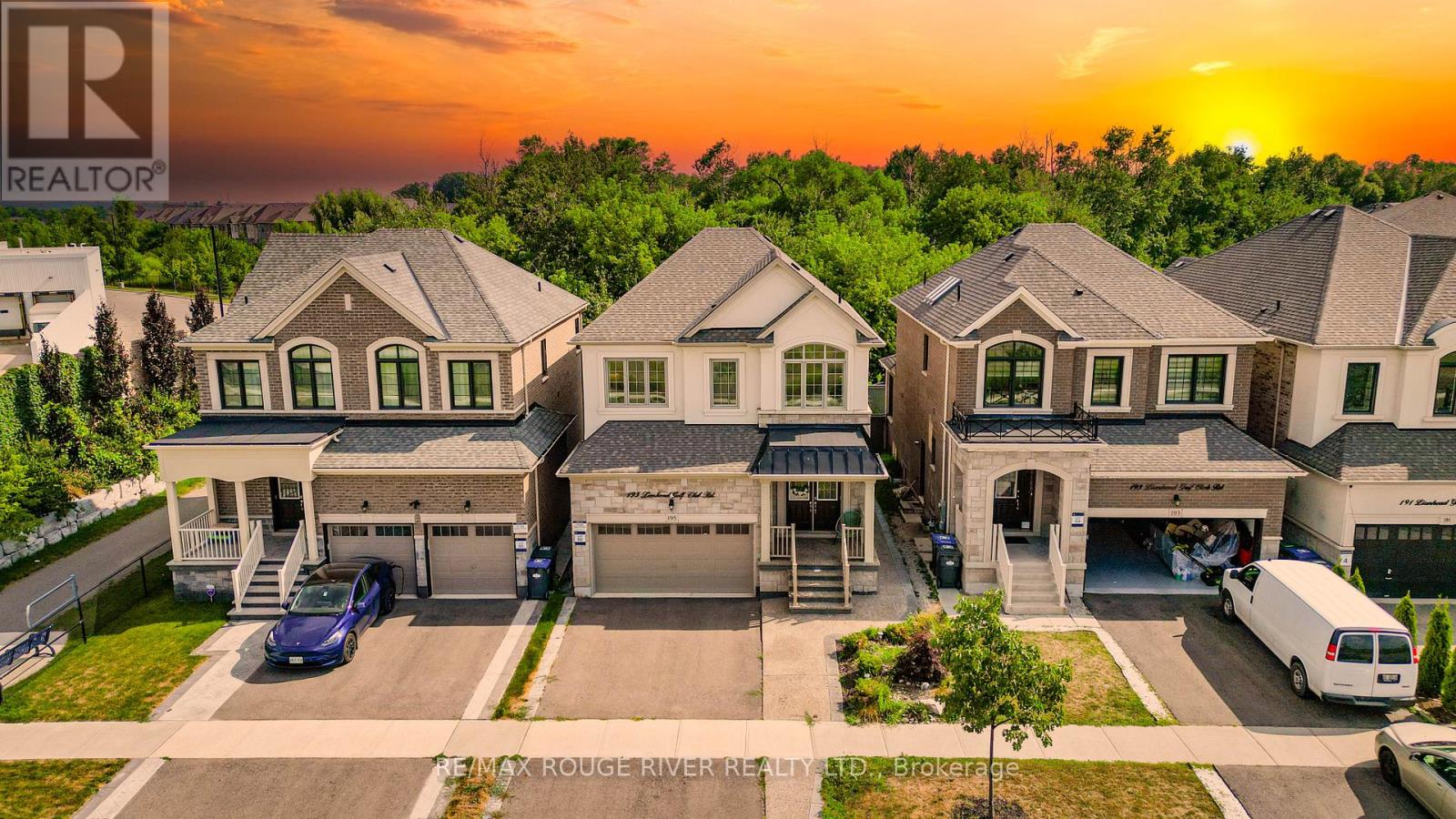 195 Lionhead Golf Club Rd, Brampton, ON L6Y 6C1
