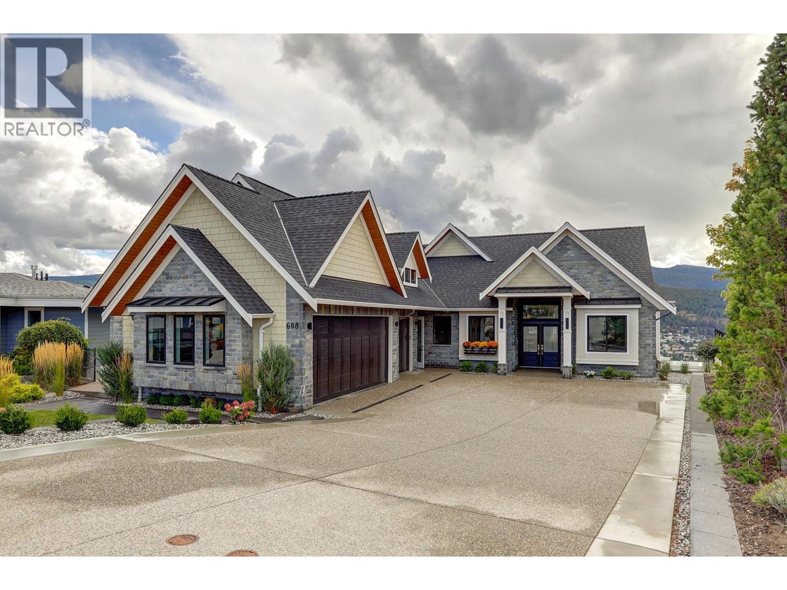 608 Mt Ida Cres, Coldstream, BC V1B 3Z6